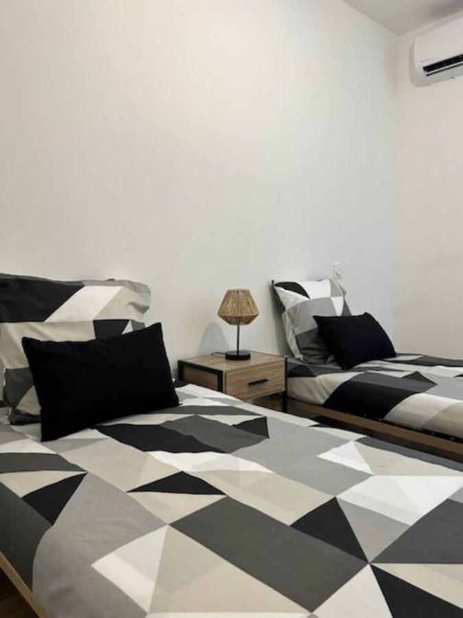 Appartement Jacuzzi Нарбонн Екстер'єр фото