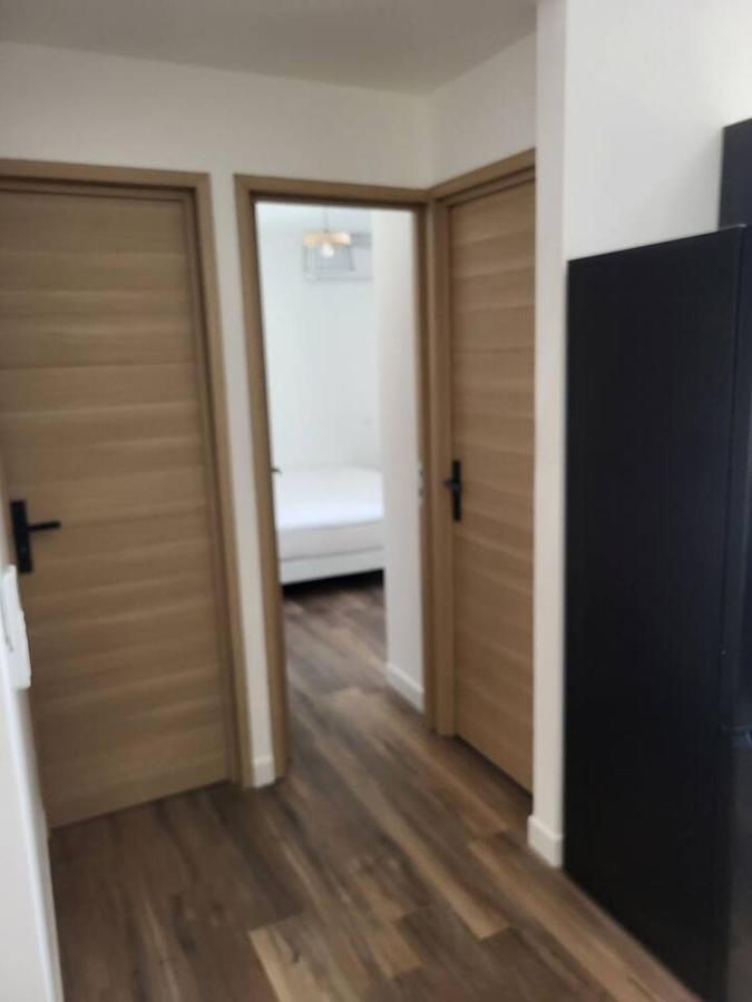 Appartement Jacuzzi Нарбонн Екстер'єр фото